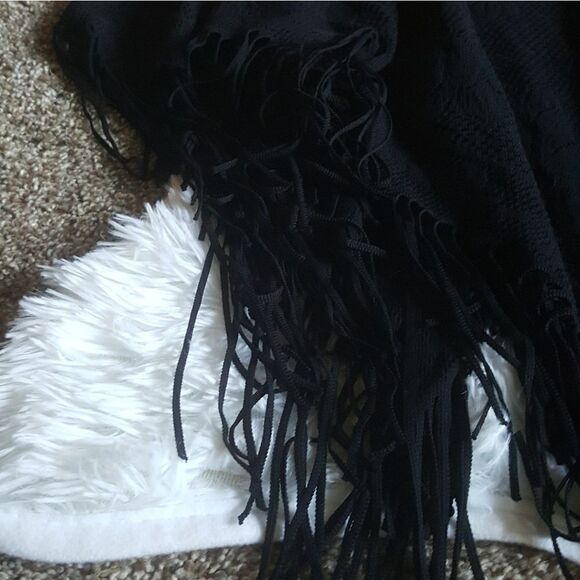 Tommy Bahama black net Fringe Pullover- One Size - Picture 3 of 6